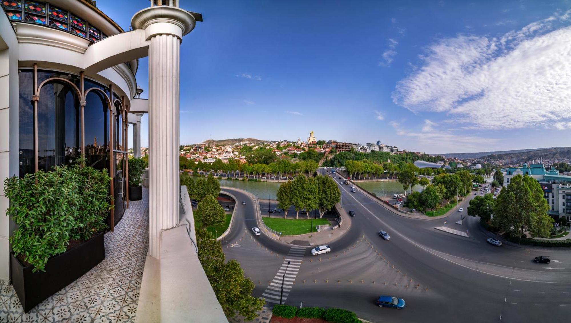 Zorba&Bond Boutique Hotel Тбилиси Экстерьер фото
