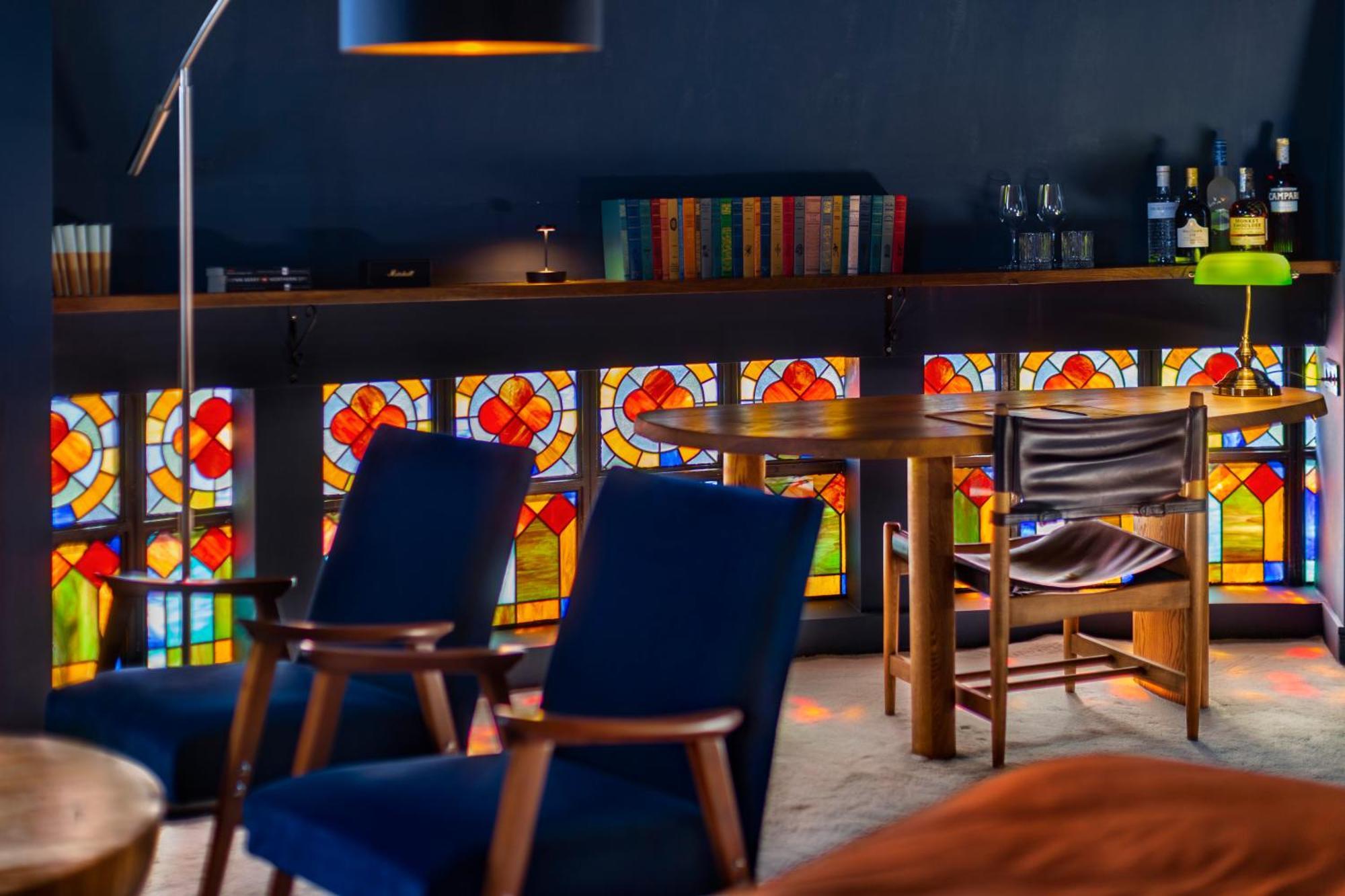 Zorba&Bond Boutique Hotel Тбилиси Экстерьер фото