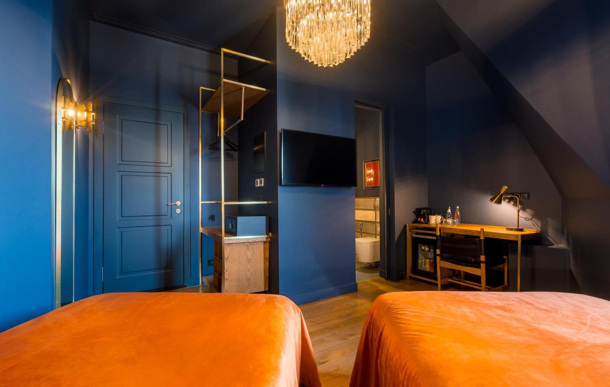 Zorba&Bond Boutique Hotel Тбилиси Экстерьер фото