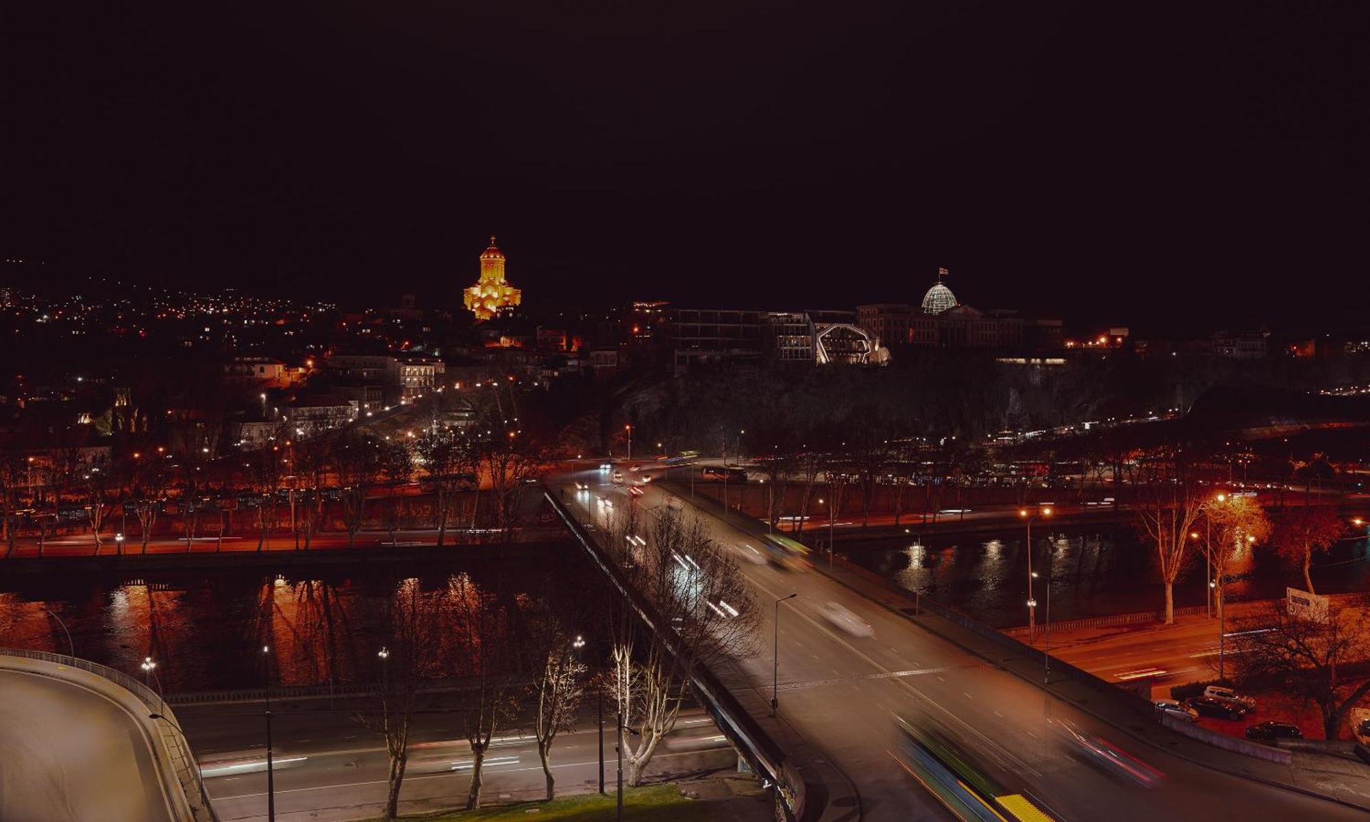 Zorba&Bond Boutique Hotel Тбилиси Экстерьер фото