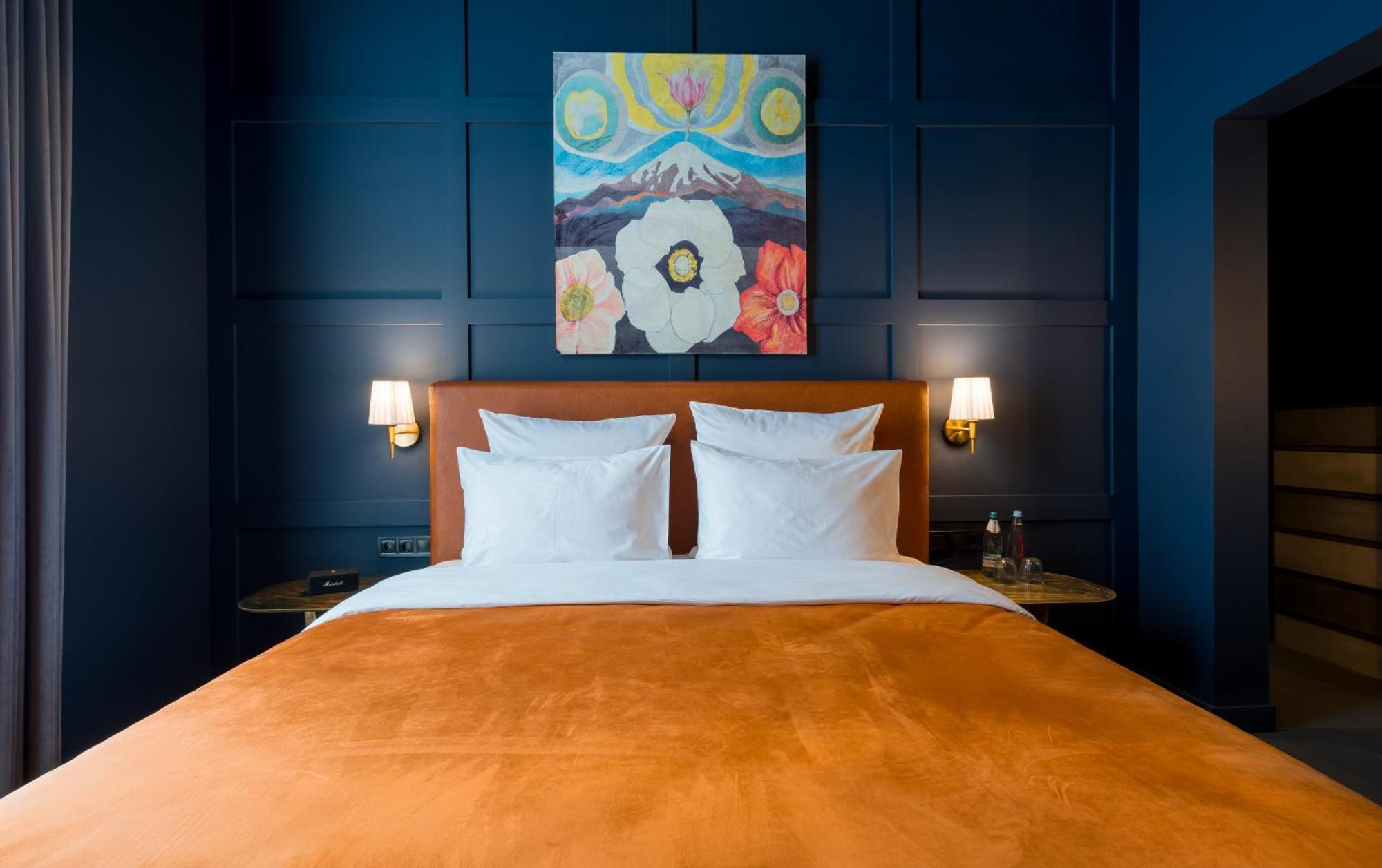 Zorba&Bond Boutique Hotel Тбилиси Экстерьер фото